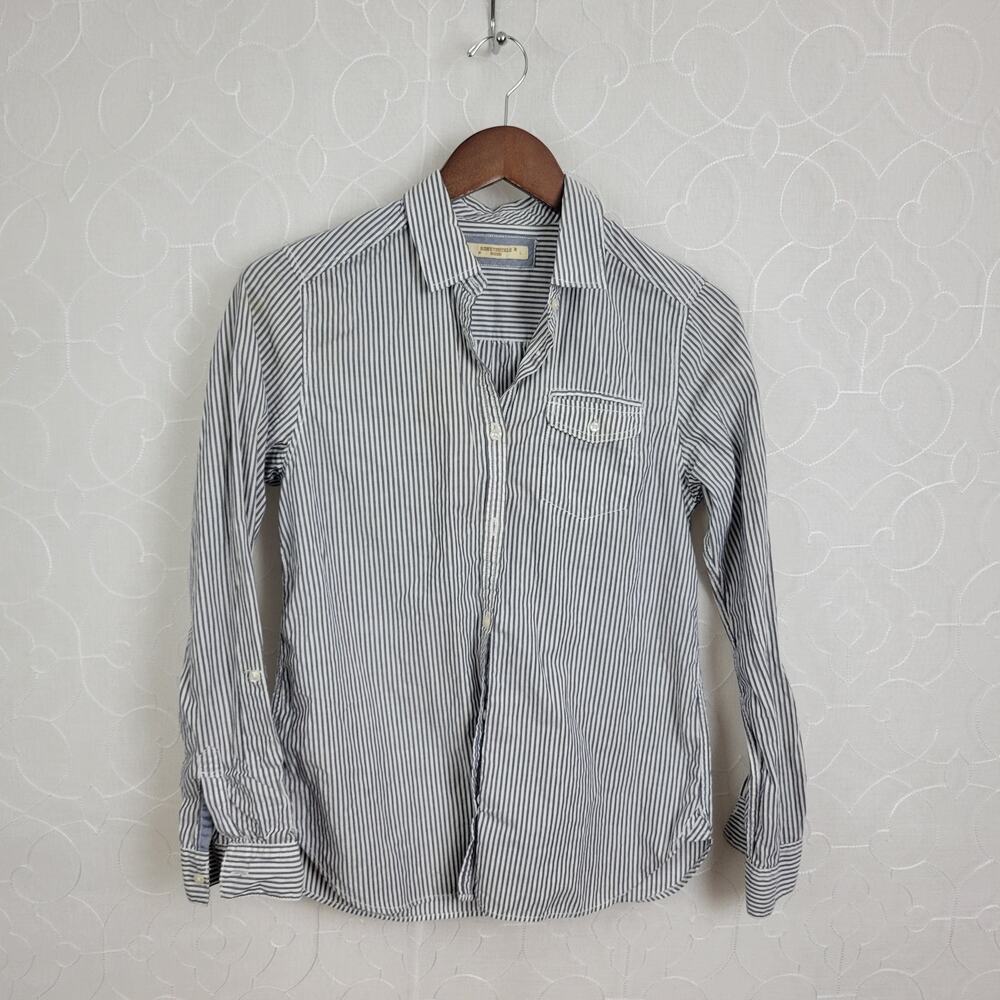 Honeysuckle Rose Womens Shirt Size L White Blue Striped Button Down Long Sleeve